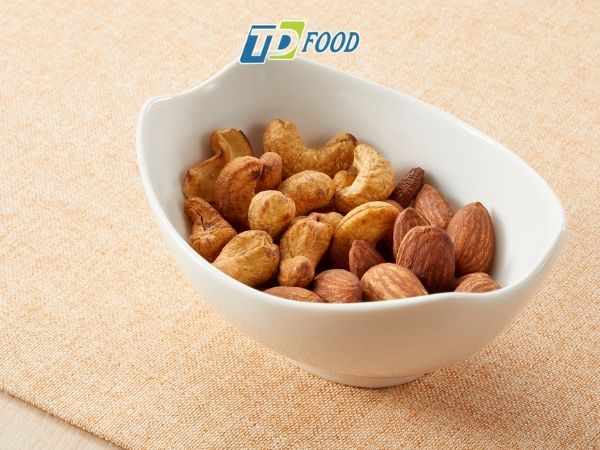 Cách làm hạt điều phô mai trứng muối